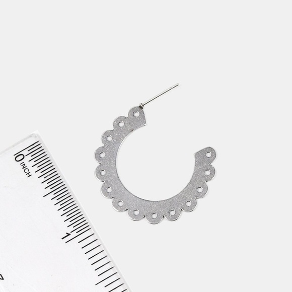 Gold or Silver Scalloped Open Hoop Aztec Earrings - Picture 6 of 6